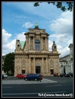 Fasada Ko�cio�a Seminaryjnego. *(fot. tm)